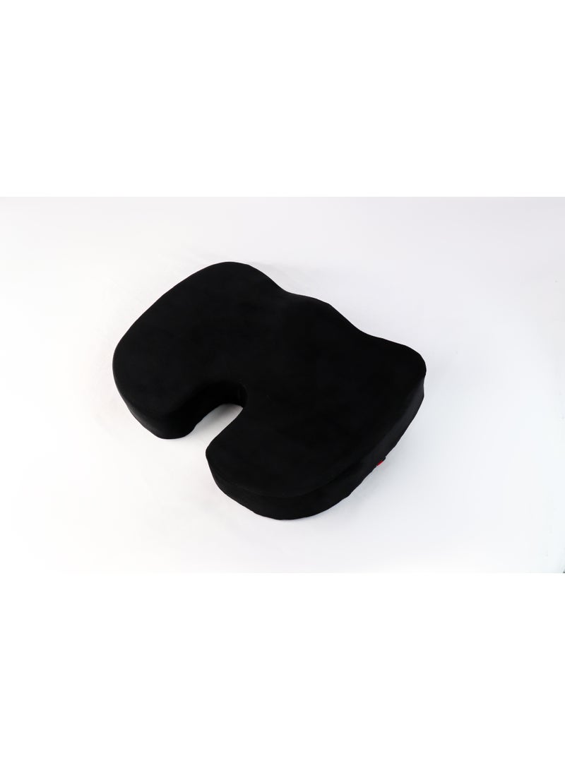 Max Comfort A medical-grade, hollow fistula seat made of high-density American foam provides consistent comfort and ideal support for extended periods of daily sitting. - Image 3